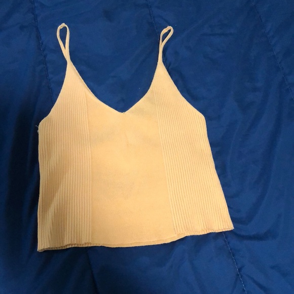 Cute NEW yellow crop top - Picture 1 of 1